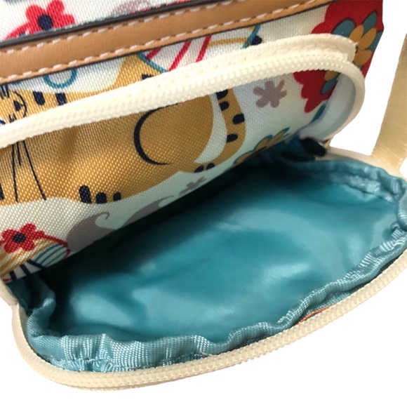 Lily Bloom Crossbody Bag - Picture 6 of 6